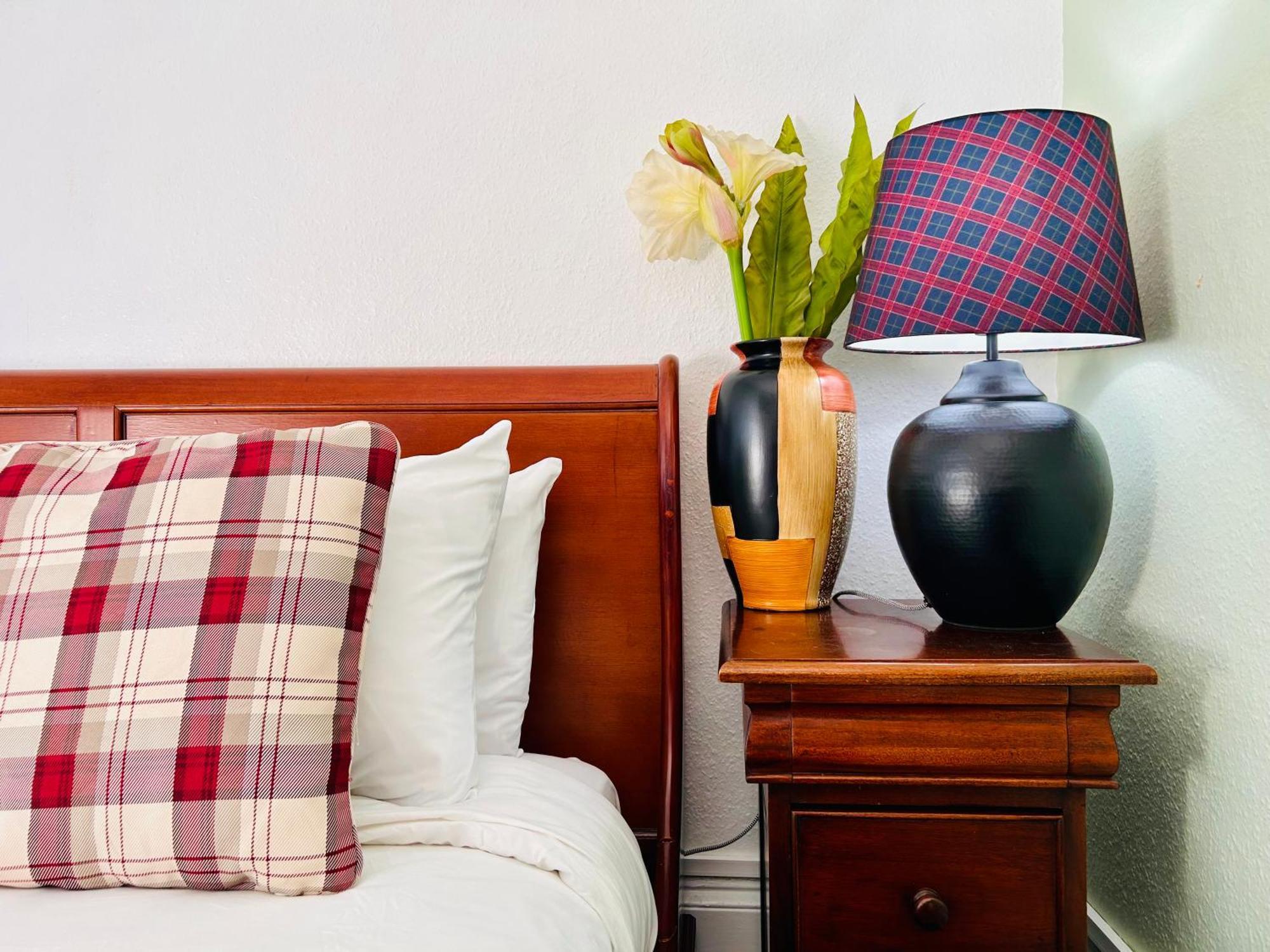 Clarence Quarters Self-Catering Guest House Portsmouth Zewnętrze zdjęcie
