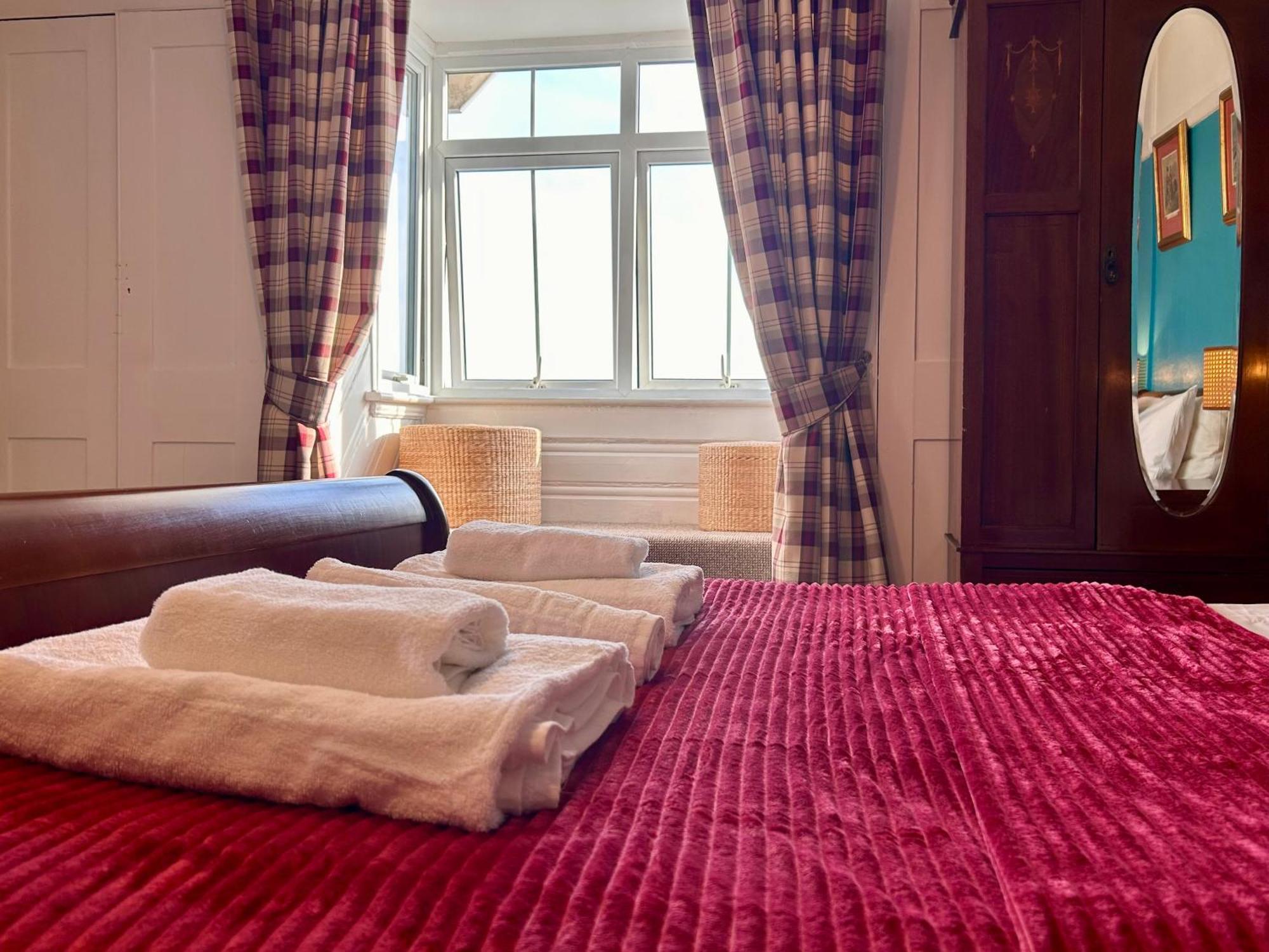 Clarence Quarters Self-Catering Guest House Portsmouth Pokój zdjęcie